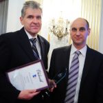 Rolek Ferenc (Budapest Bank) és dr. Gajdos Róbert (Közbeszerzési Hatóság) CSR Hungary Díj 2011